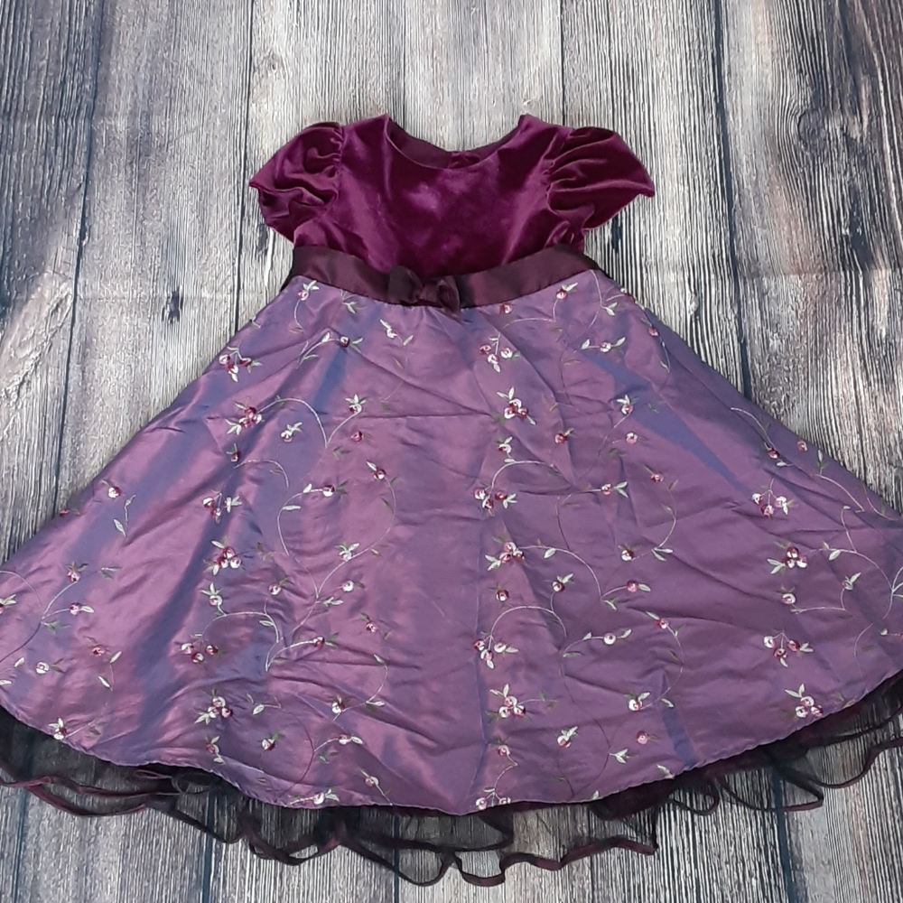 Girls dress